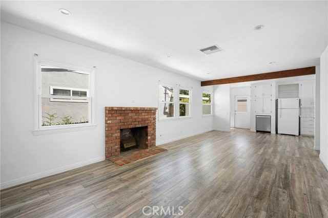 6438 Densmore Ave - Photo 3 of 8