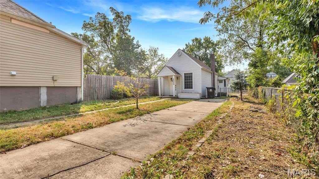 6622 Crest Ave - Photo 4 of 21