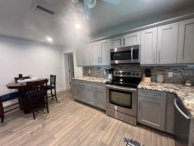 6030 Carlton Ave - Photo 3 of 15