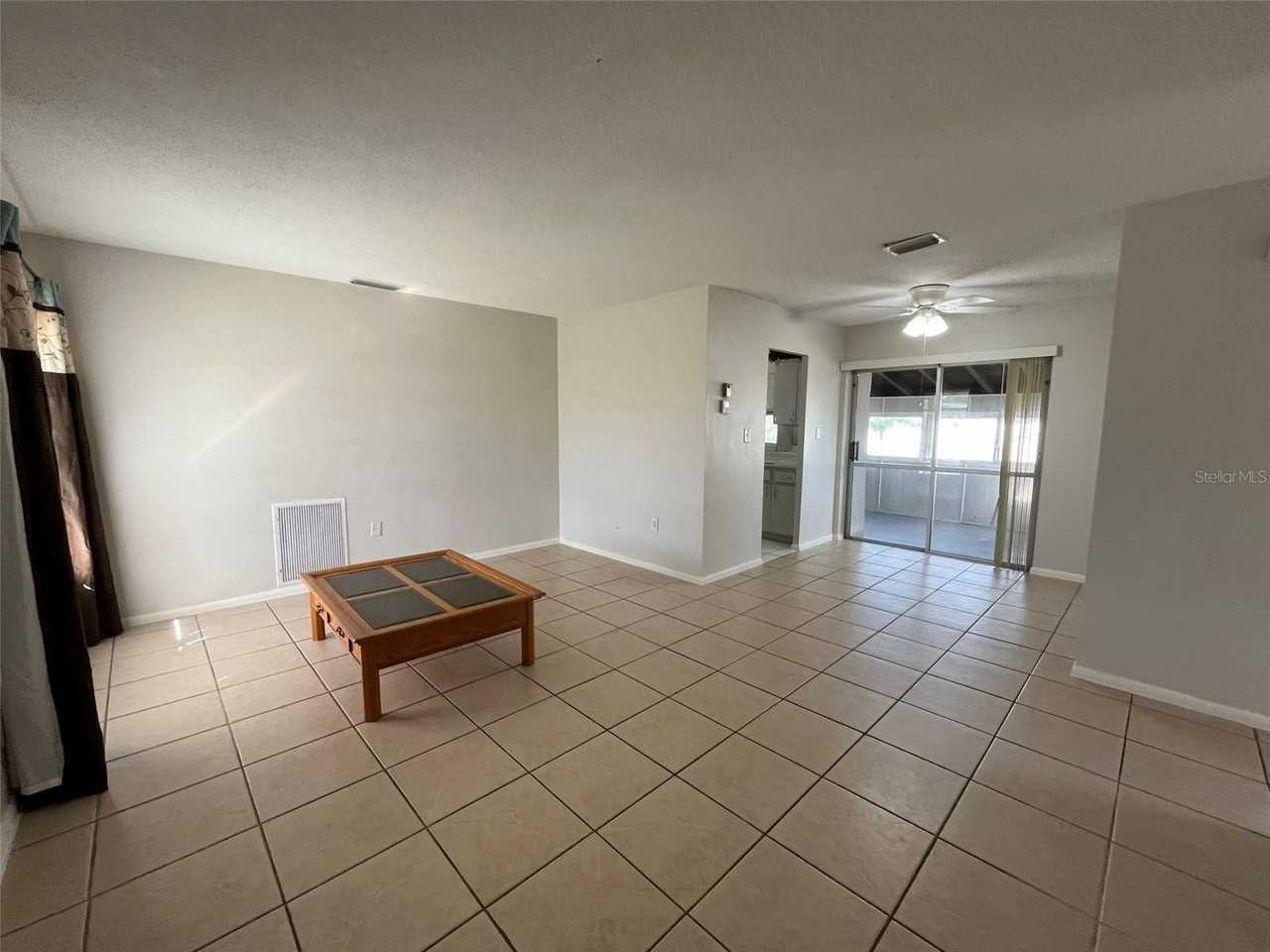 22344 Lasalle Rd - Photo 3 of 9