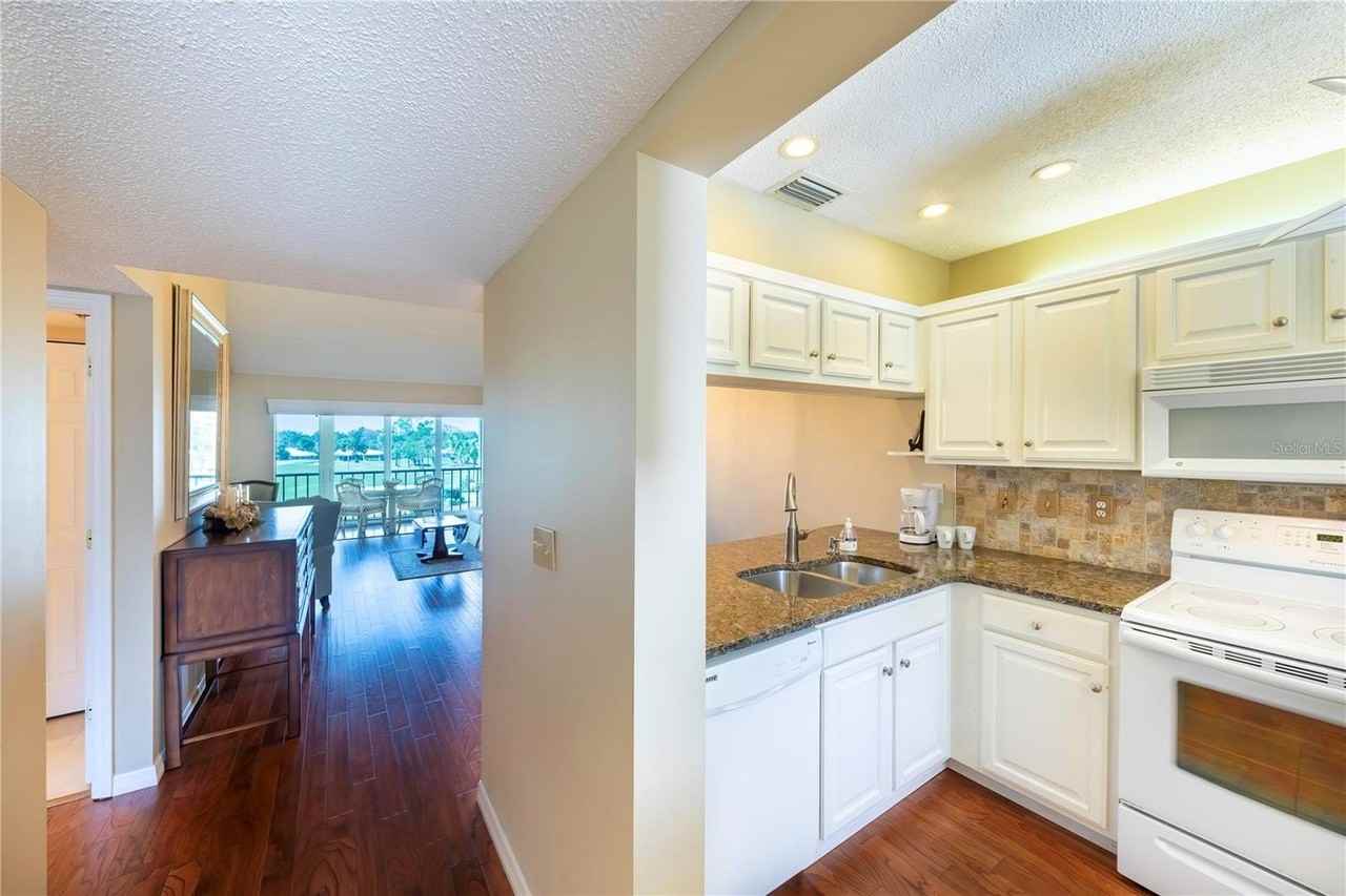 437 Cerromar Ln #525 - Photo 3 of 27