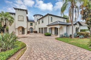 featured image of 2616 N Westmoreland Dr