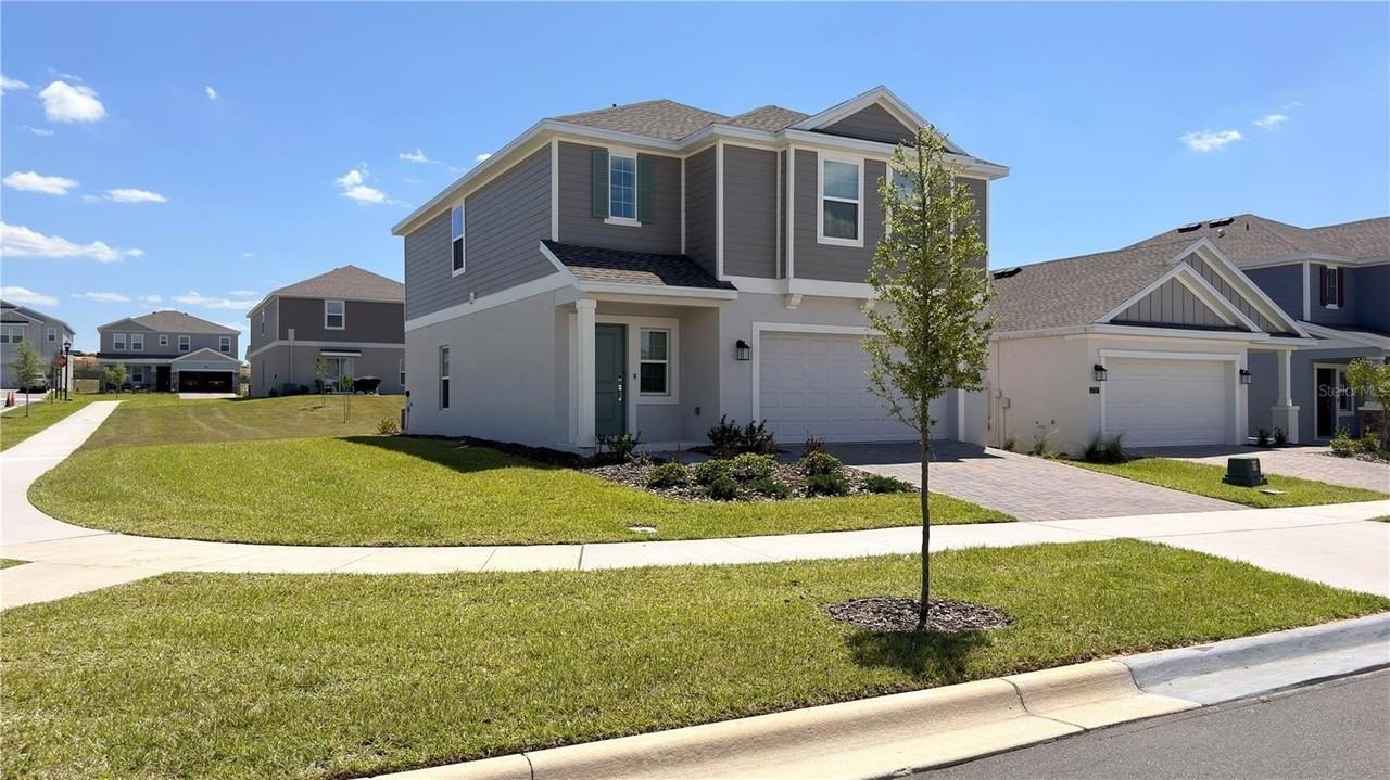 2731 Armstrong Ave - Photo 2 of 46