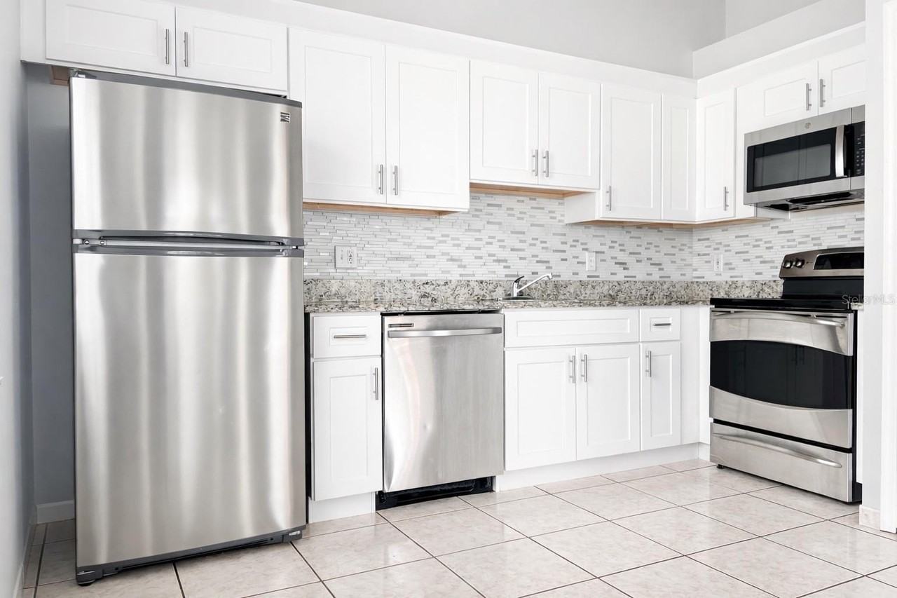 7915 Tumbleweed Ct - Photo 6 of 16