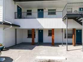 955 6th St Se #5 - Photo 1 of 1