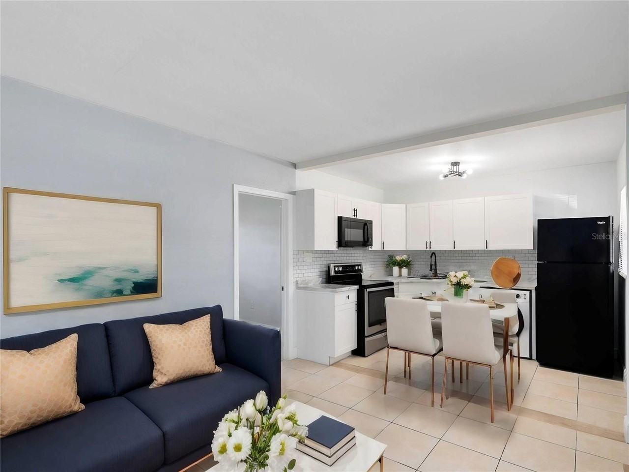 955 6th St Se #5 - Photo 3 of 17