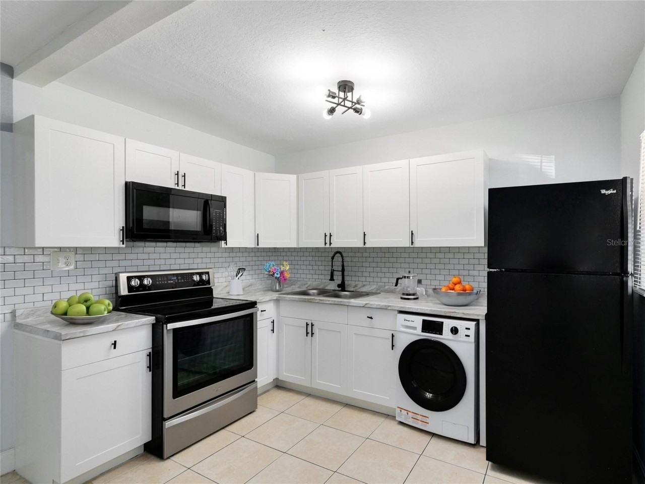 955 6th St Se #5 - Photo 4 of 17