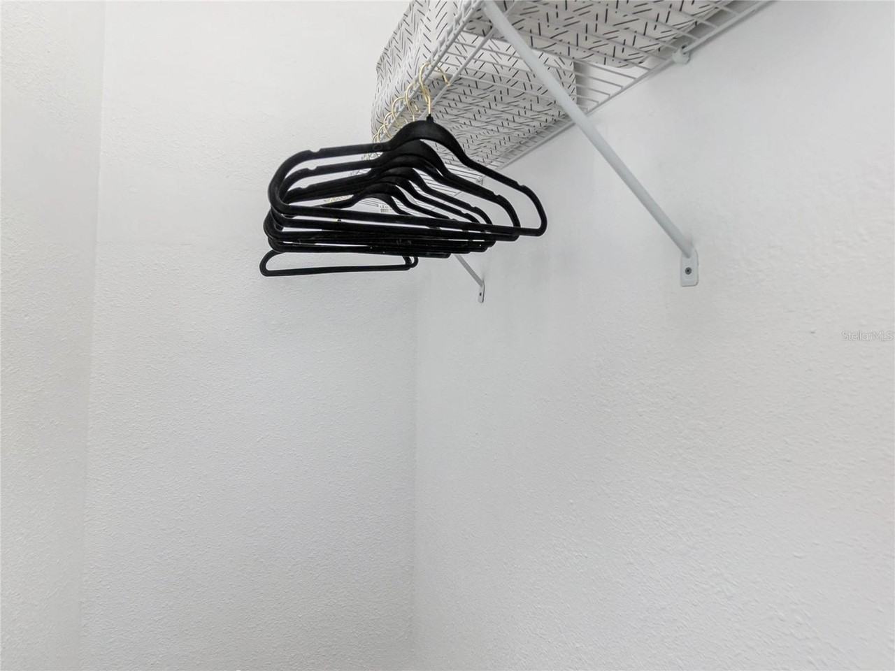 955 6th St Se #5 - Photo 7 of 17