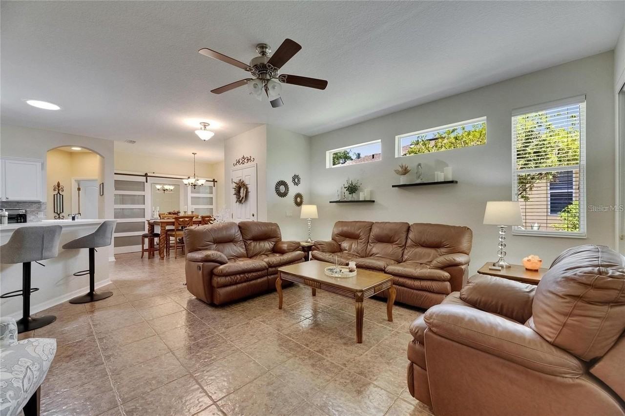 2068 Sifield Greens Way - Photo 4 of 50