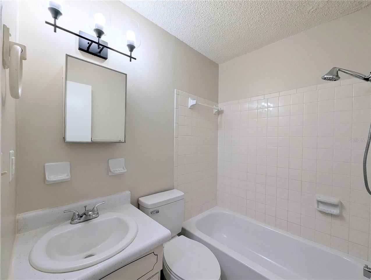 614 W Fort Dade Ave - Photo 7 of 11