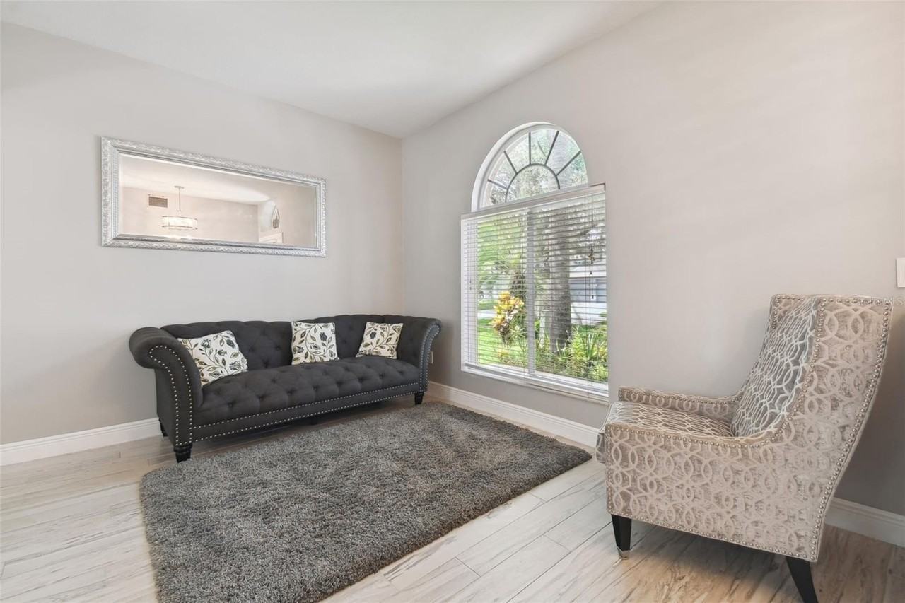 19426 Sandy Springs Cir - Photo 6 of 50