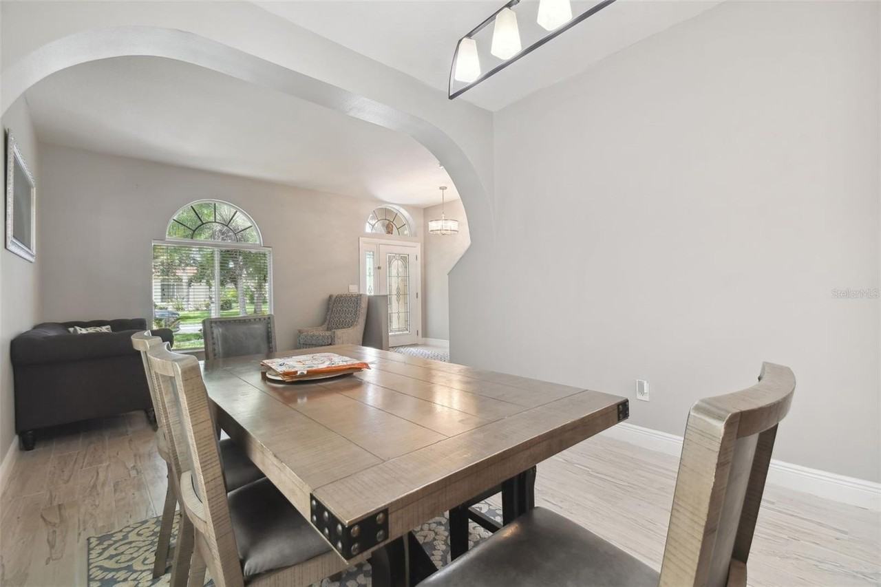 19426 Sandy Springs Cir - Photo 7 of 50