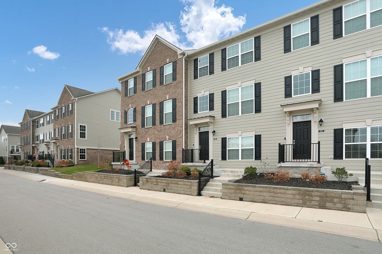 3517 Buckner Dr - Photo 3 of 39