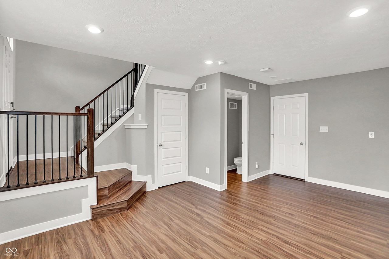 3517 Buckner Dr - Photo 5 of 39