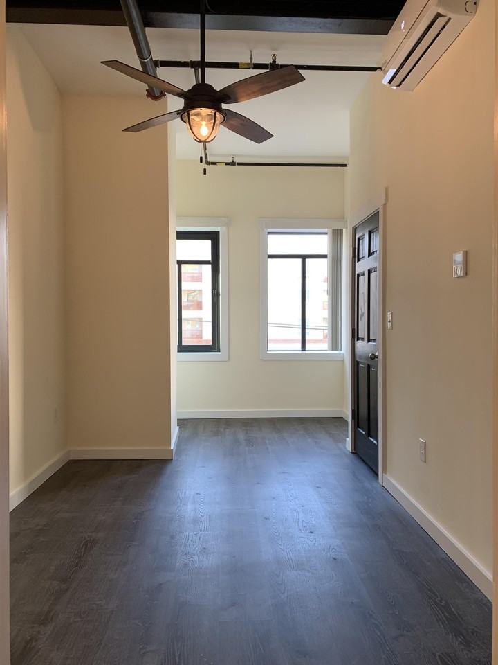 833 N Market St #202 - Photo 5 of 11
