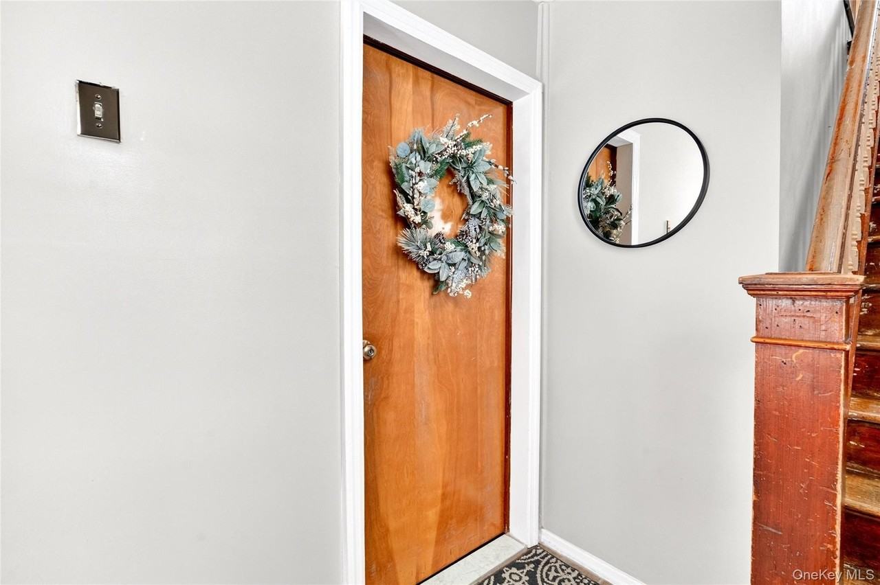 109 Broadway #1 - Photo 7 of 30