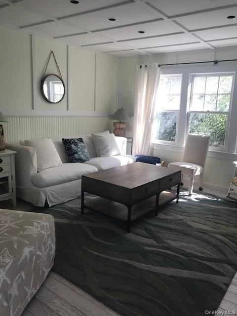 16 Crescent Ave - Photo 2 of 10