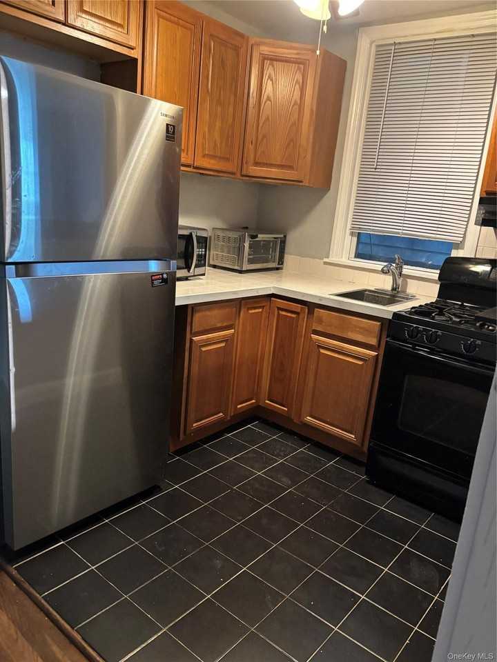 145 New Hyde Park Rd #139 - Photo 4 of 16