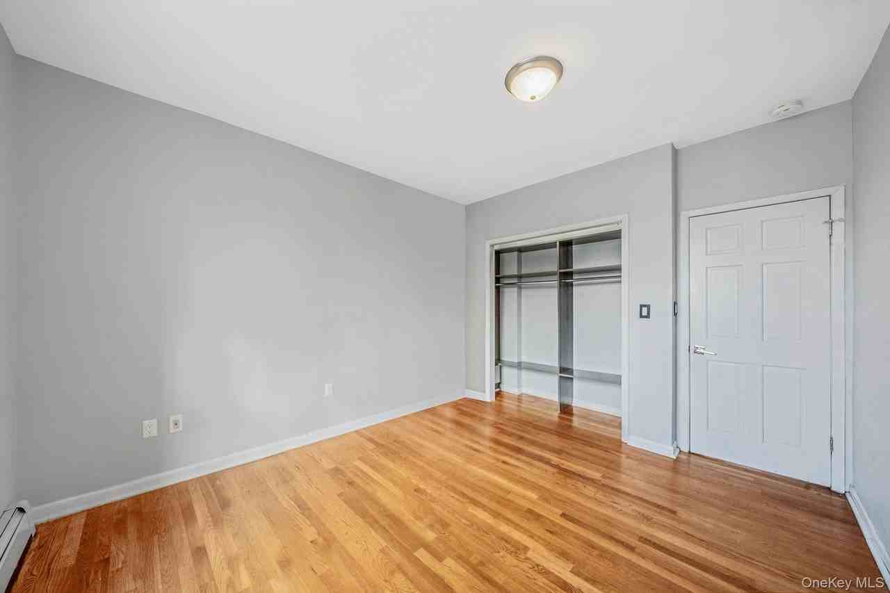 176A 26th St - Photo 6 of 10