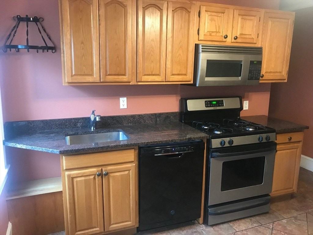 45 Broad St #2 - Photo 4 of 16