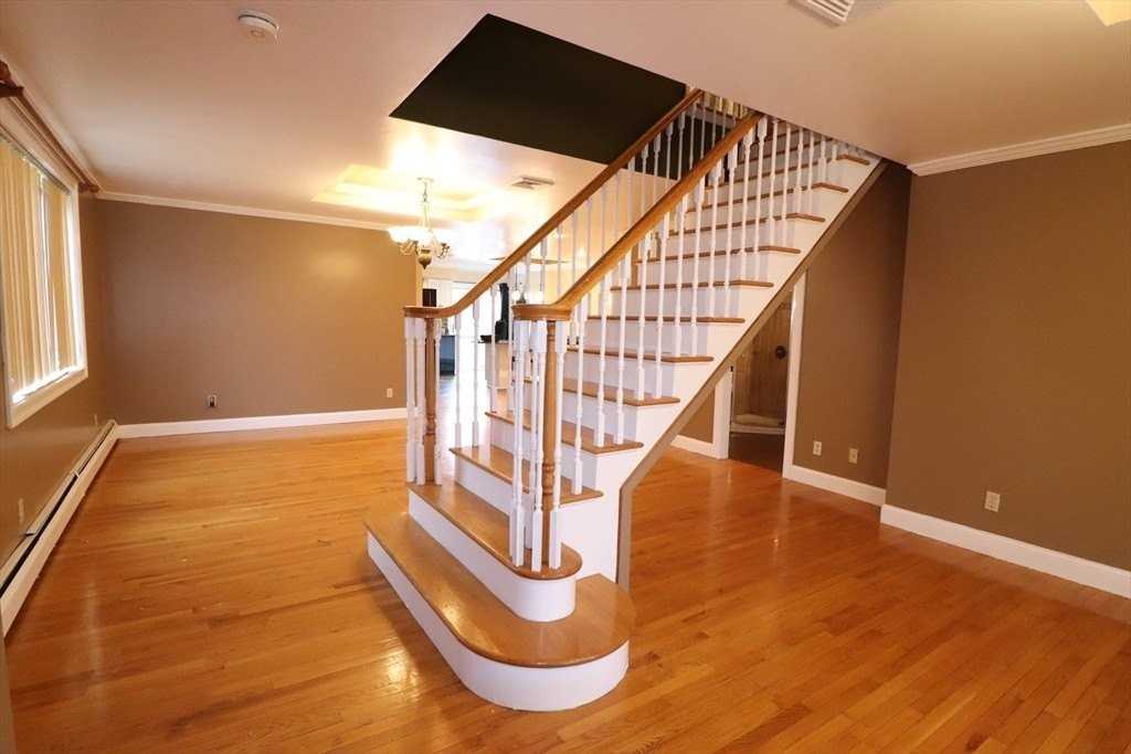 484 Walnut St #2E - Photo 6 of 20