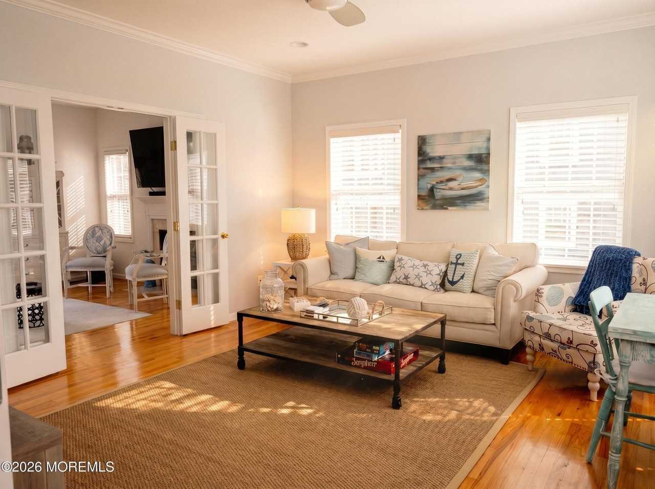 979 Ocean Ave - Photo 3 of 20