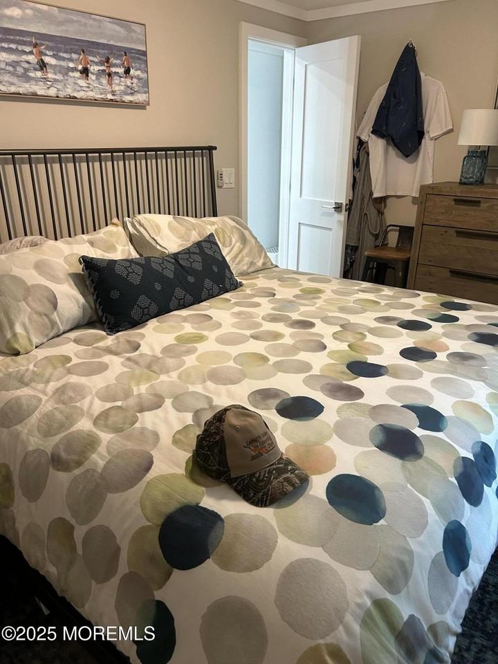 225 Ocean Bay Blvd - Photo 5 of 12