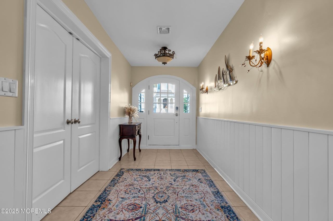 2 Tradewinds Ln - Photo 7 of 50