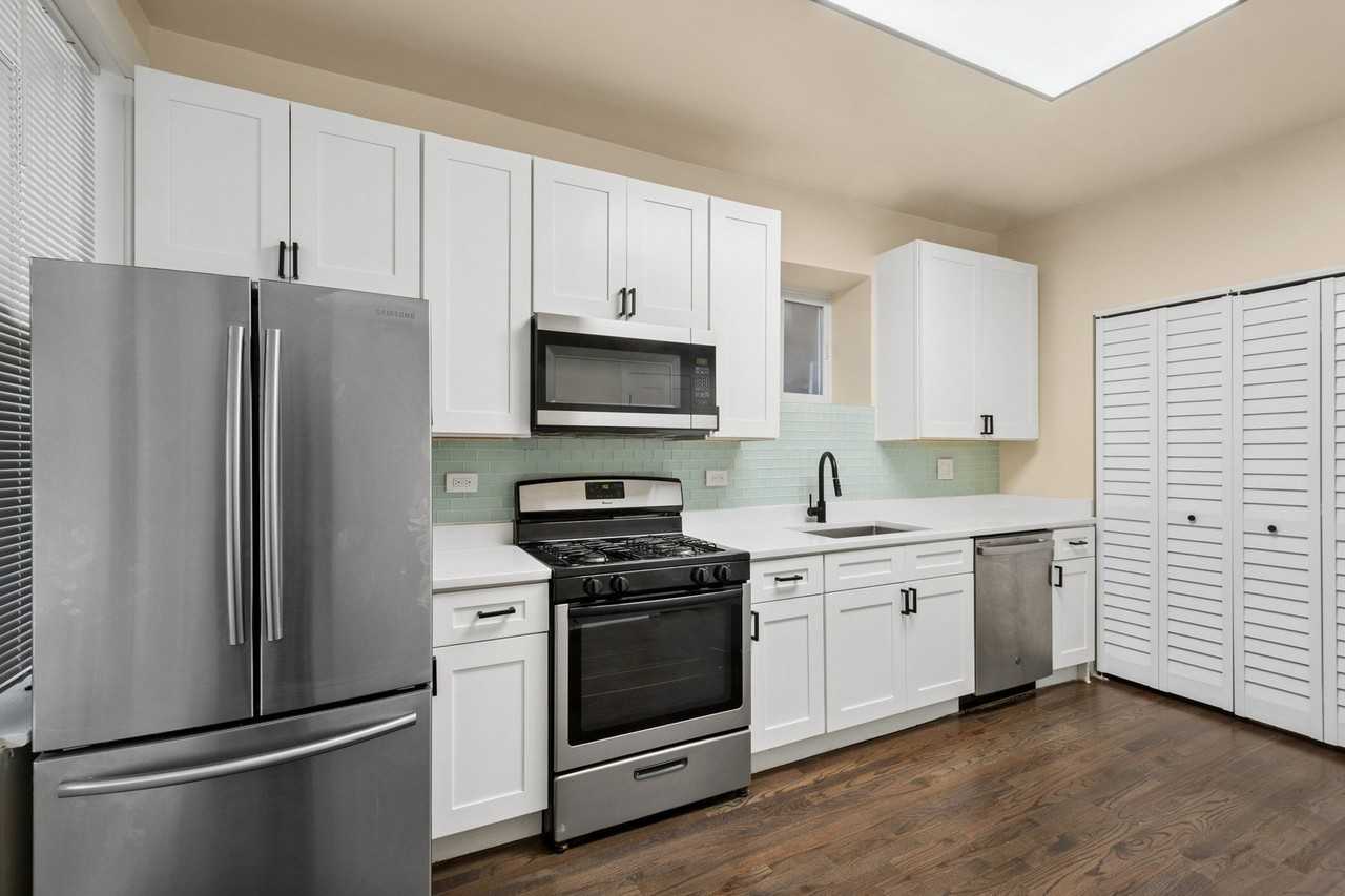 2144 N Bell Ave #1 - Photo 7 of 16