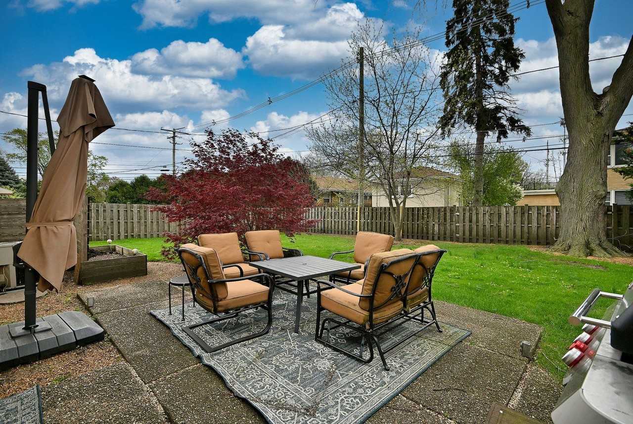 2307 Edna Ave - Photo 3 of 41