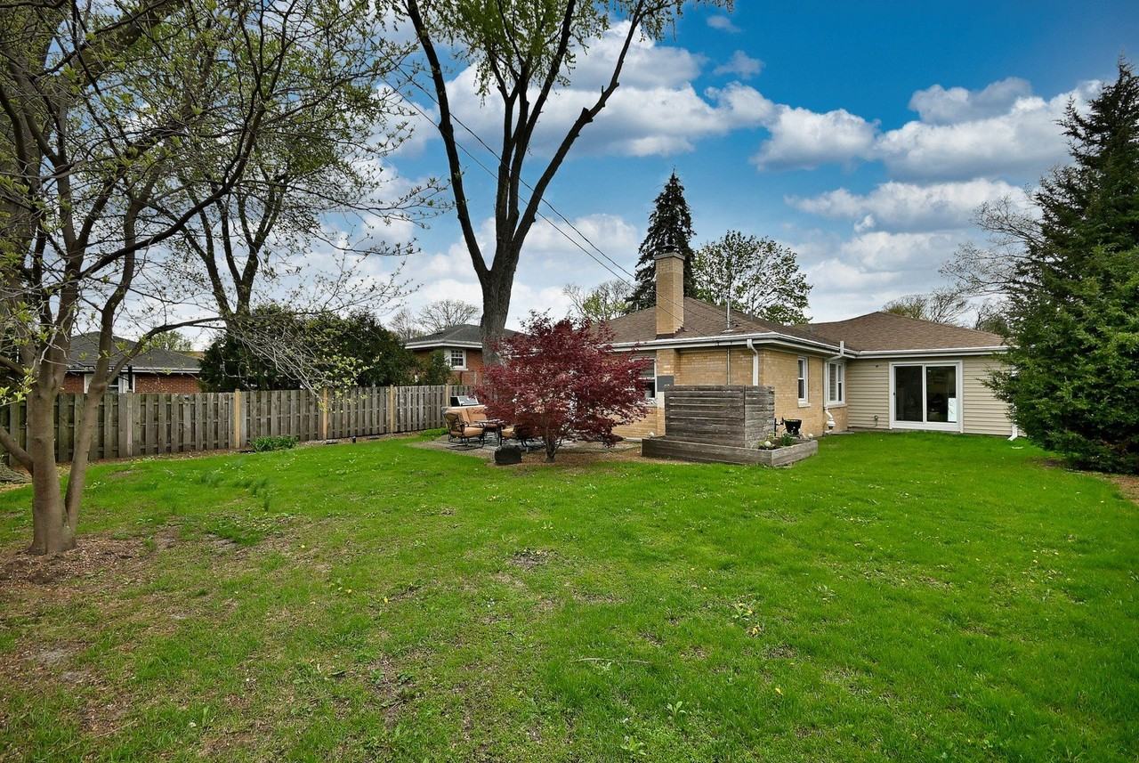 2307 Edna Ave - Photo 5 of 41