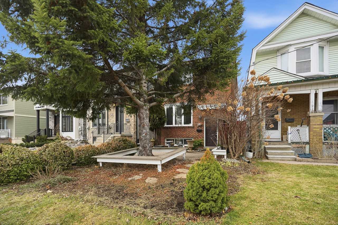 6 Marshall Boulevard - Photo 5 of 17