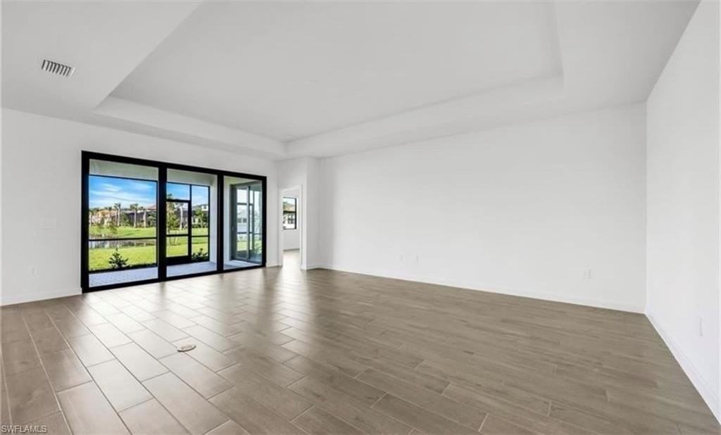 19100 Hanley Blvd - Photo 3 of 22