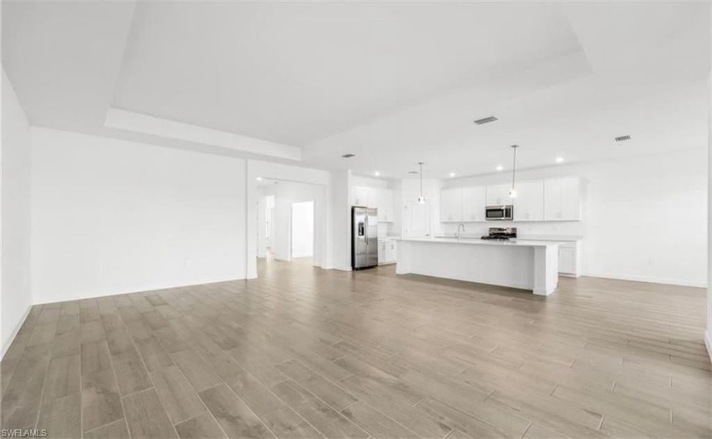 19100 Hanley Blvd - Photo 4 of 22