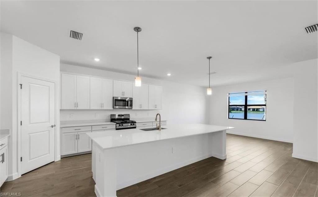 19100 Hanley Blvd - Photo 5 of 22