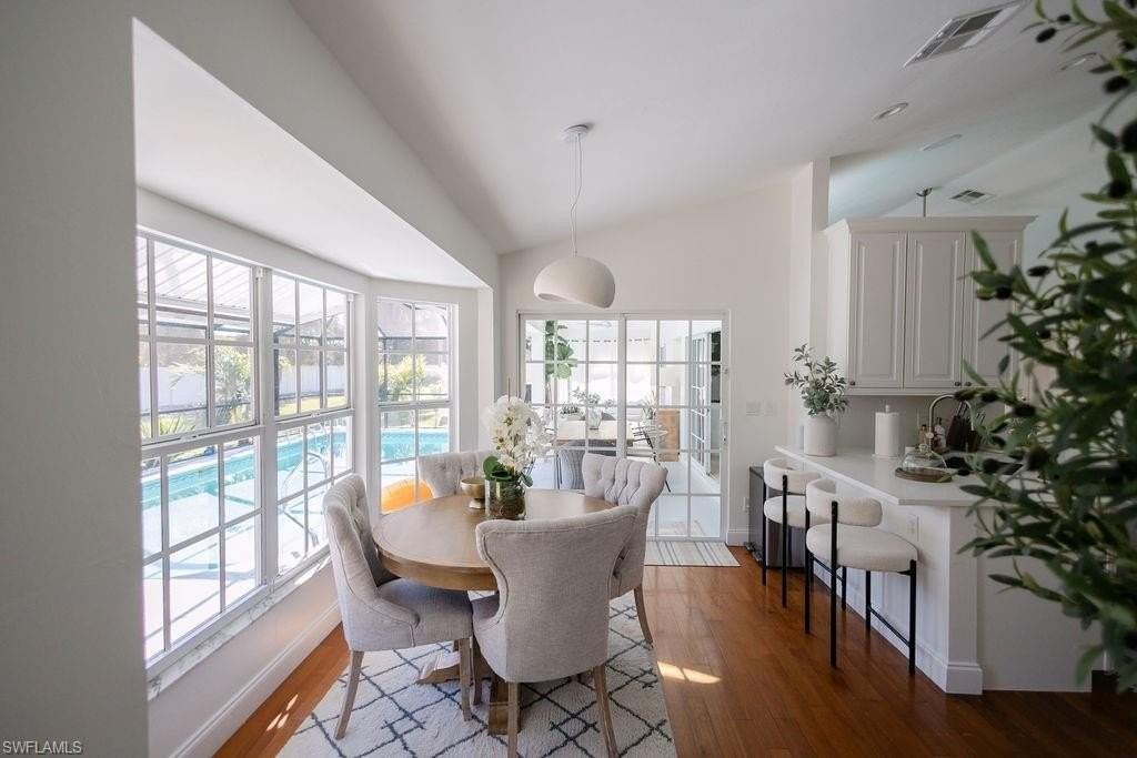 386 Ashbury Way - Photo 6 of 11