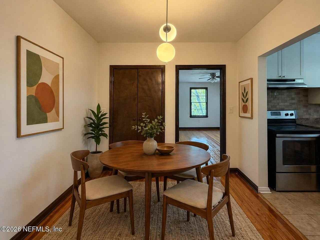 2575 Myra St #3 - Photo 4 of 12