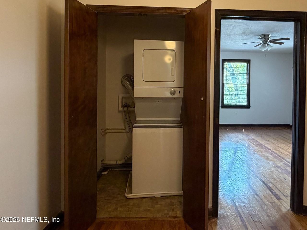 2575 Myra St #3 - Photo 5 of 12