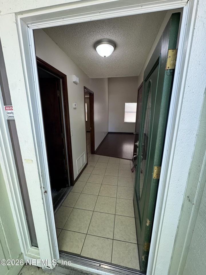 8321 Crosswind Rd - Photo 2 of 18