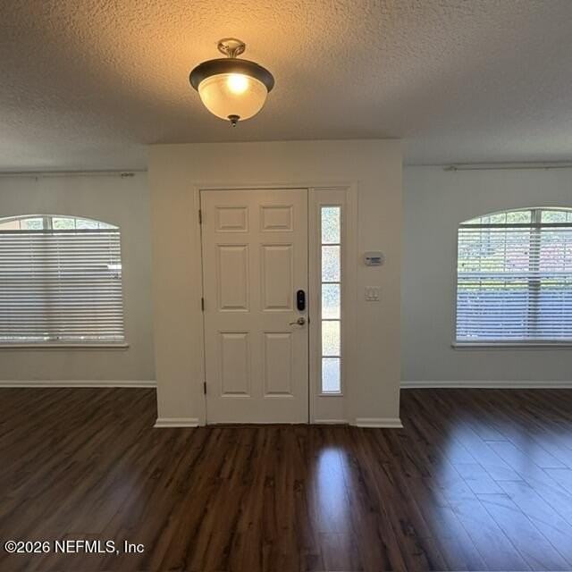 12045 Sands Pointe Ct - Photo 3 of 33