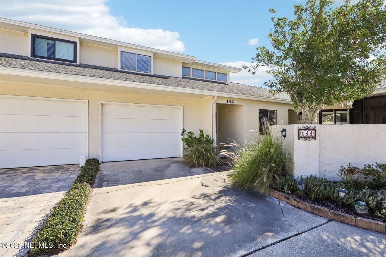 144 La Pasada Cir W