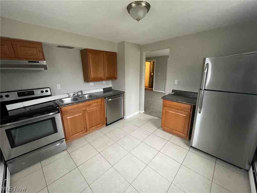 5029 Aravesta Ave #4 - Photo 4 of 9