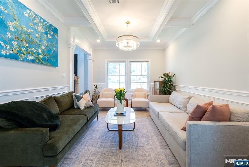 765 6th Ave - Photo 5 of 44