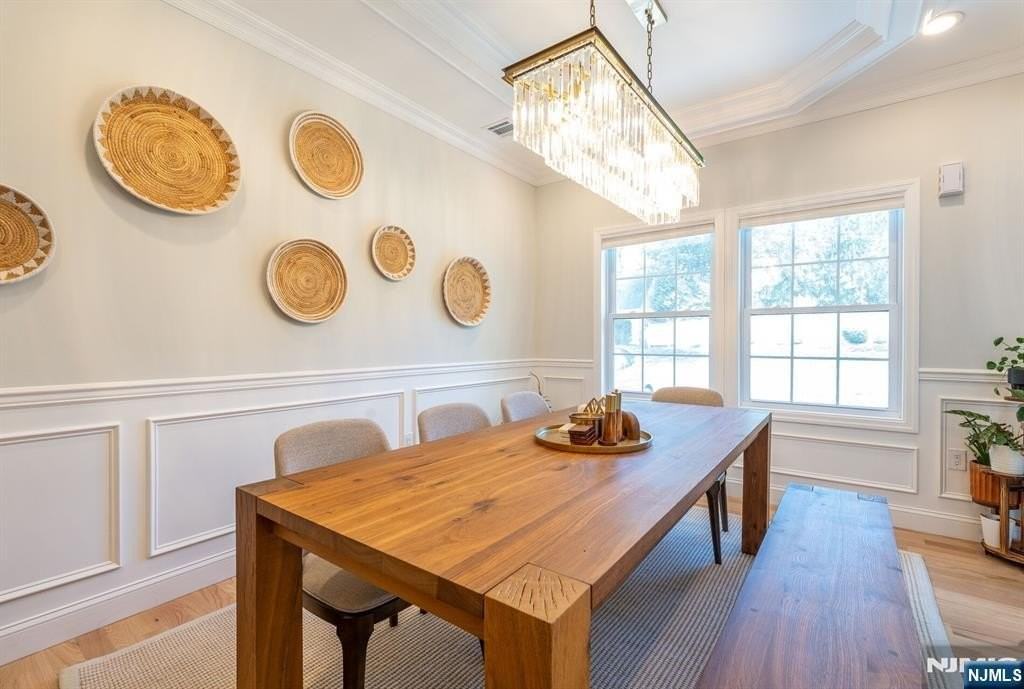 765 6th Ave - Photo 7 of 44