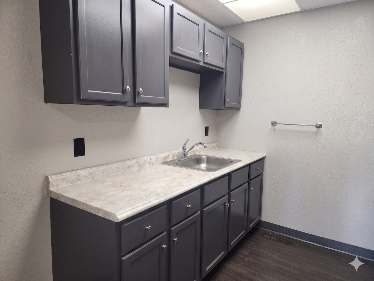 2310 Falls Ave #1 - Photo 3 of 10
