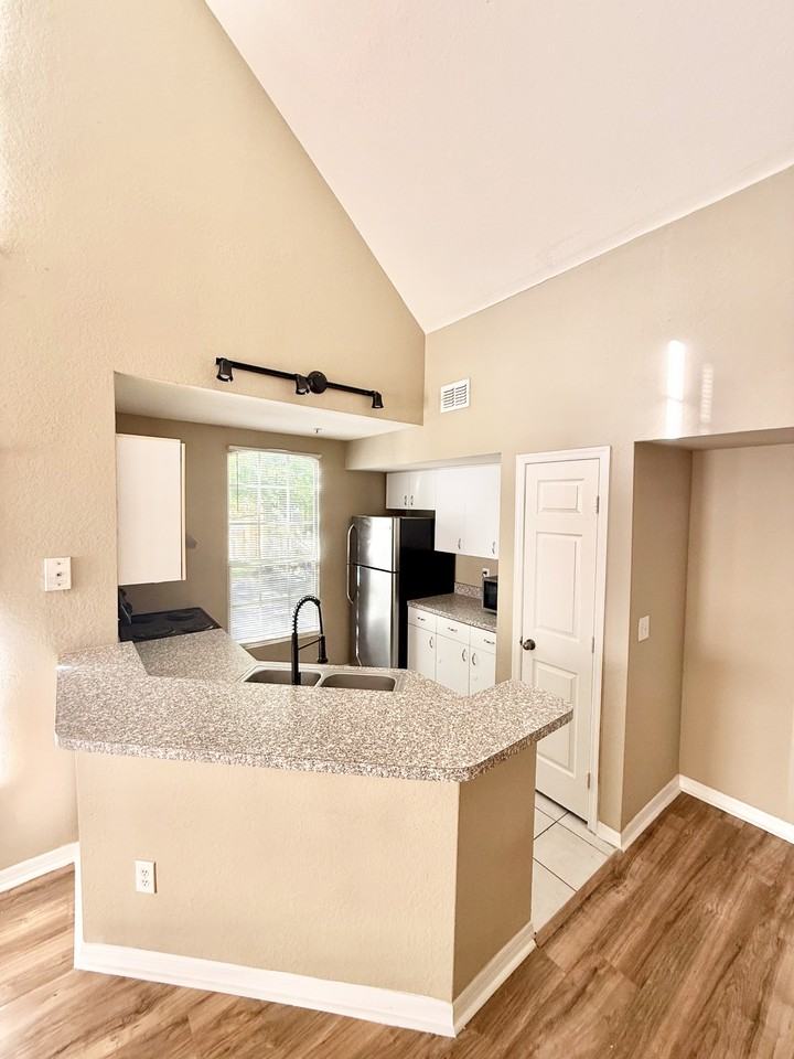 6328 Raleigh St #815 - Photo 6 of 14