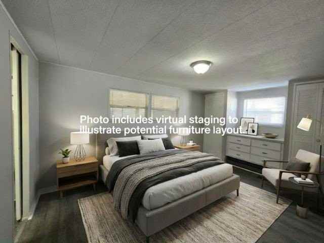 311 50th Avenue Plz W #102 - Photo 2 of 4