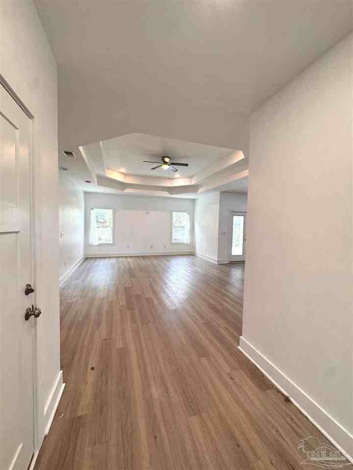 5465 Abilene Ct - Photo 3 of 22