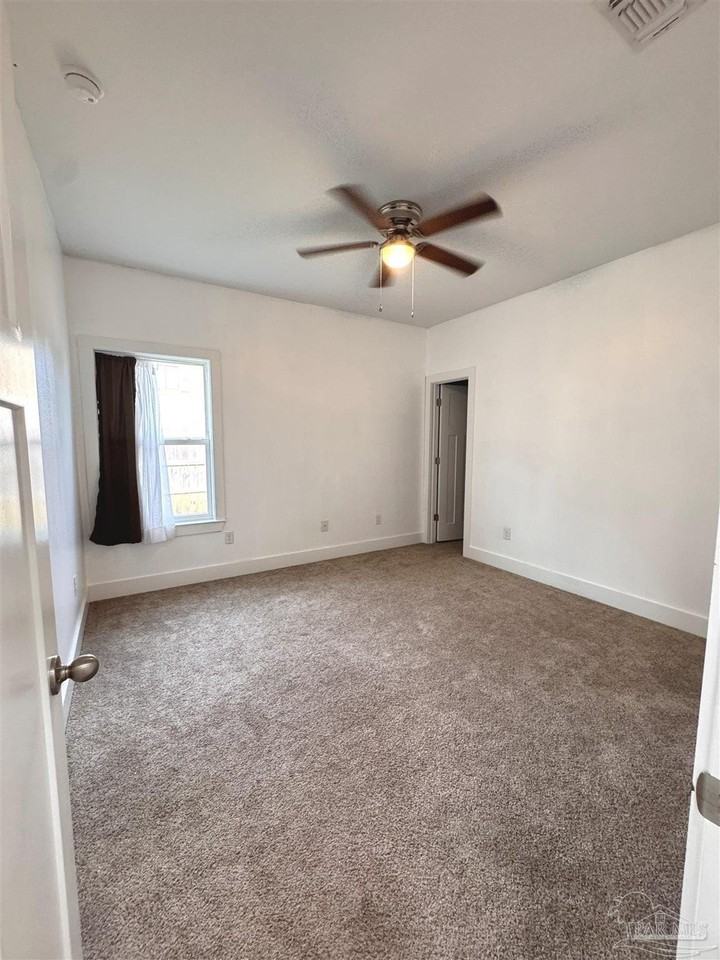 5465 Abilene Ct - Photo 7 of 22