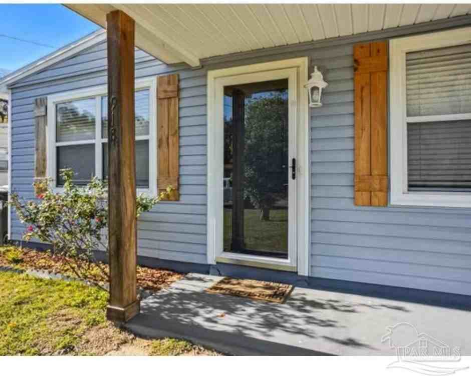 918 Fremont Ave - Photo 2 of 21